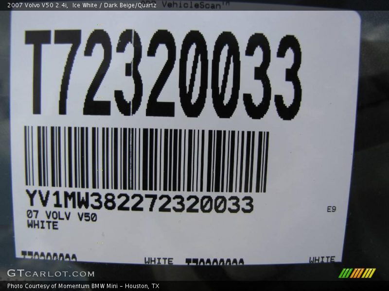 Ice White / Dark Beige/Quartz 2007 Volvo V50 2.4i