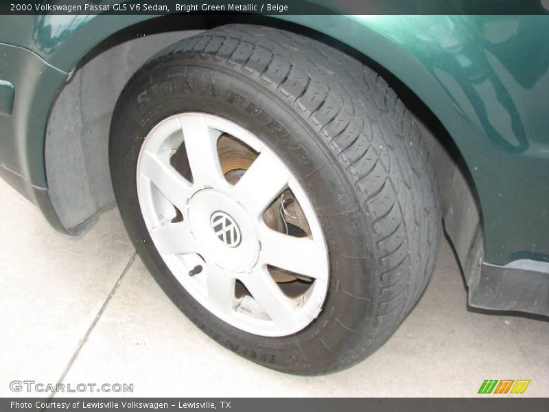 Bright Green Metallic / Beige 2000 Volkswagen Passat GLS V6 Sedan