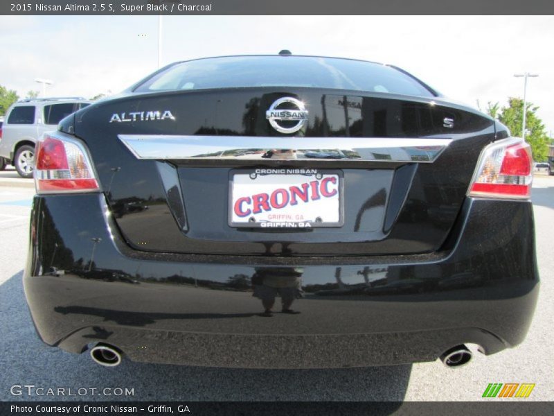 Super Black / Charcoal 2015 Nissan Altima 2.5 S