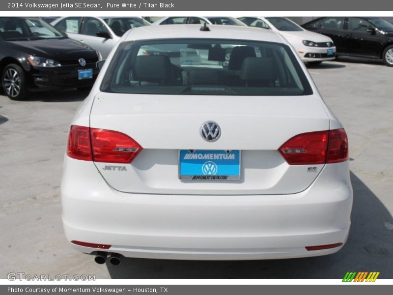 Pure White / Titan Black 2014 Volkswagen Jetta SE Sedan