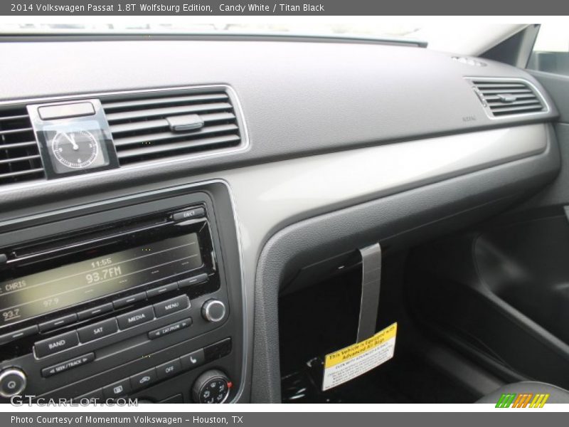 Candy White / Titan Black 2014 Volkswagen Passat 1.8T Wolfsburg Edition