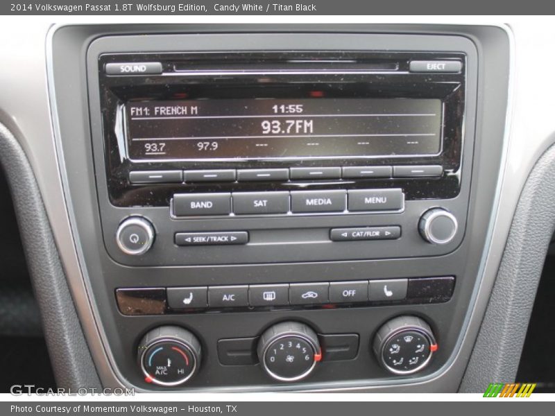 Candy White / Titan Black 2014 Volkswagen Passat 1.8T Wolfsburg Edition