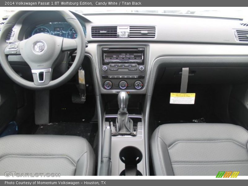 Candy White / Titan Black 2014 Volkswagen Passat 1.8T Wolfsburg Edition
