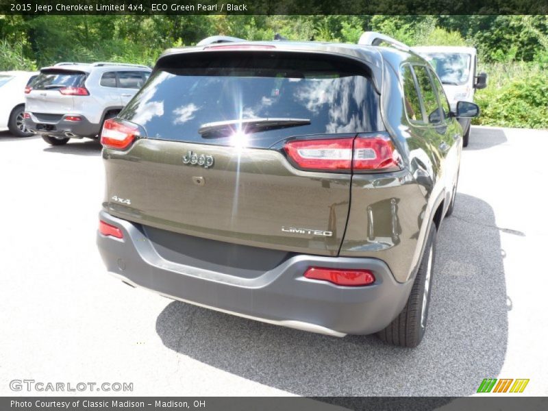ECO Green Pearl / Black 2015 Jeep Cherokee Limited 4x4