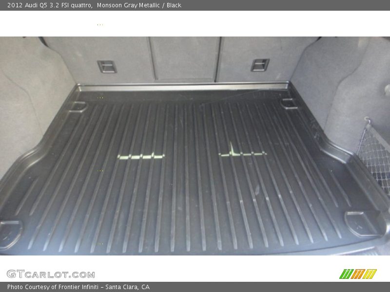 Monsoon Gray Metallic / Black 2012 Audi Q5 3.2 FSI quattro