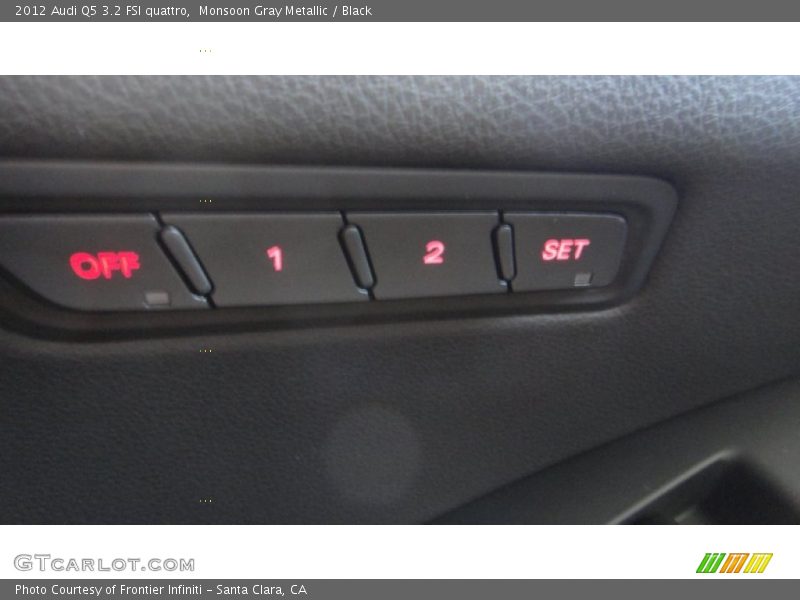 Monsoon Gray Metallic / Black 2012 Audi Q5 3.2 FSI quattro