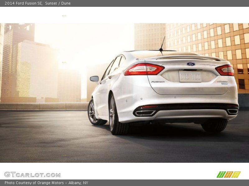 Sunset / Dune 2014 Ford Fusion SE