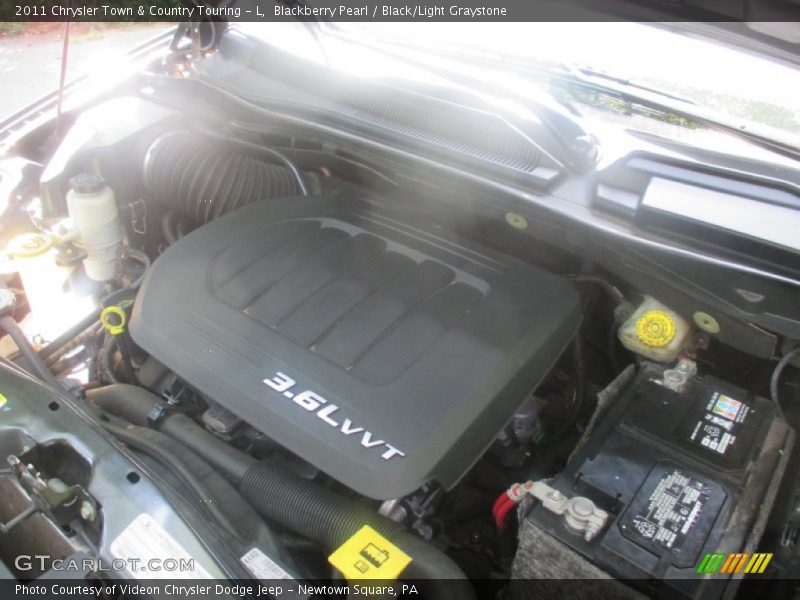 Blackberry Pearl / Black/Light Graystone 2011 Chrysler Town & Country Touring - L