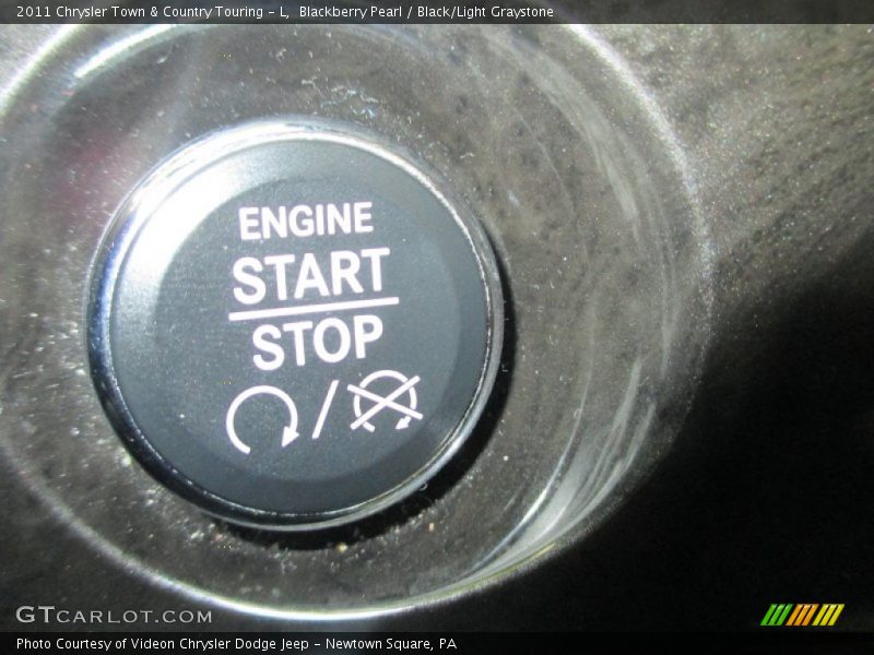 Blackberry Pearl / Black/Light Graystone 2011 Chrysler Town & Country Touring - L