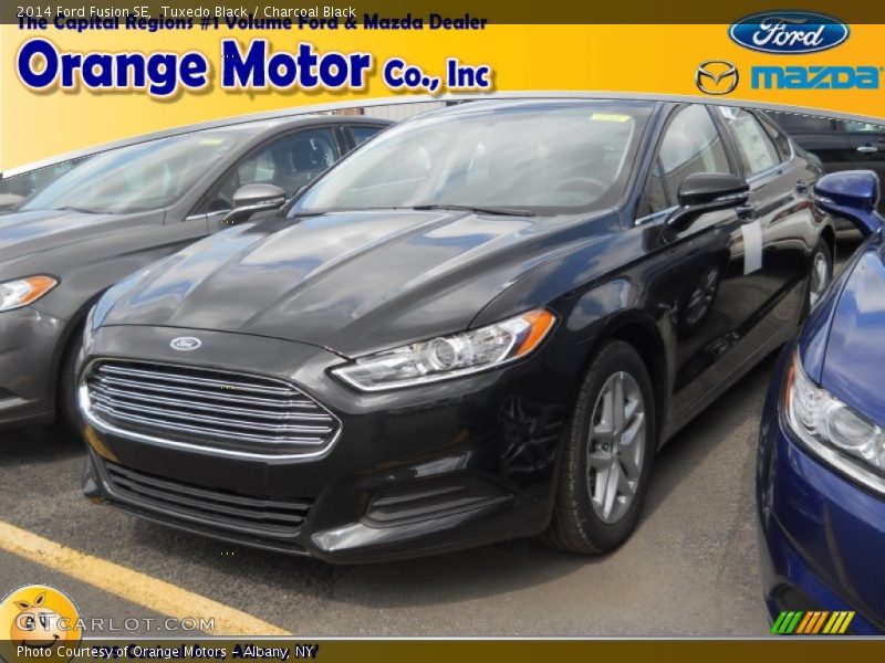 Tuxedo Black / Charcoal Black 2014 Ford Fusion SE