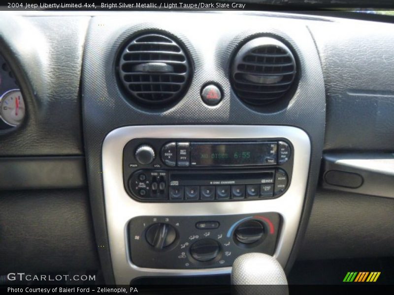 Bright Silver Metallic / Light Taupe/Dark Slate Gray 2004 Jeep Liberty Limited 4x4