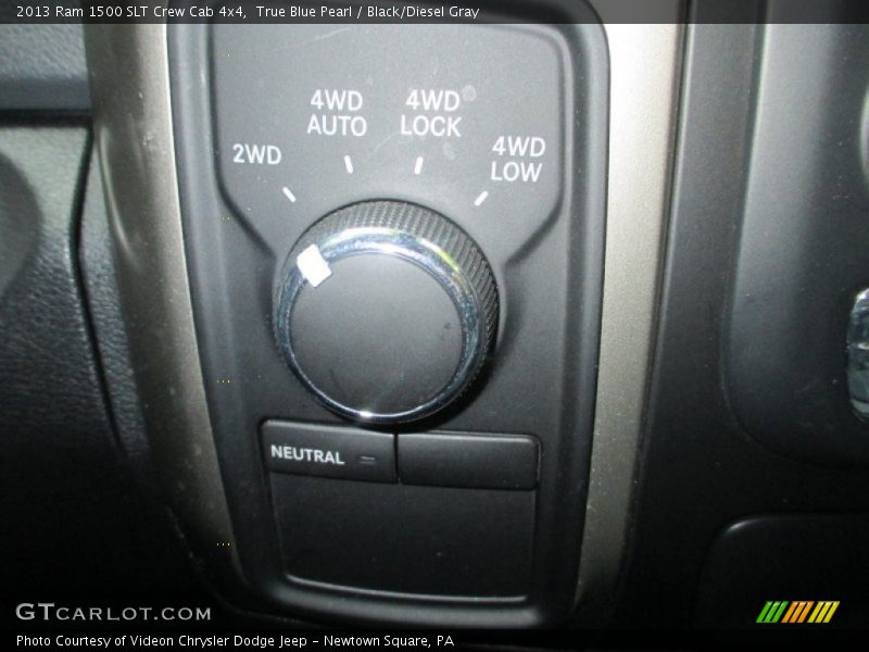True Blue Pearl / Black/Diesel Gray 2013 Ram 1500 SLT Crew Cab 4x4
