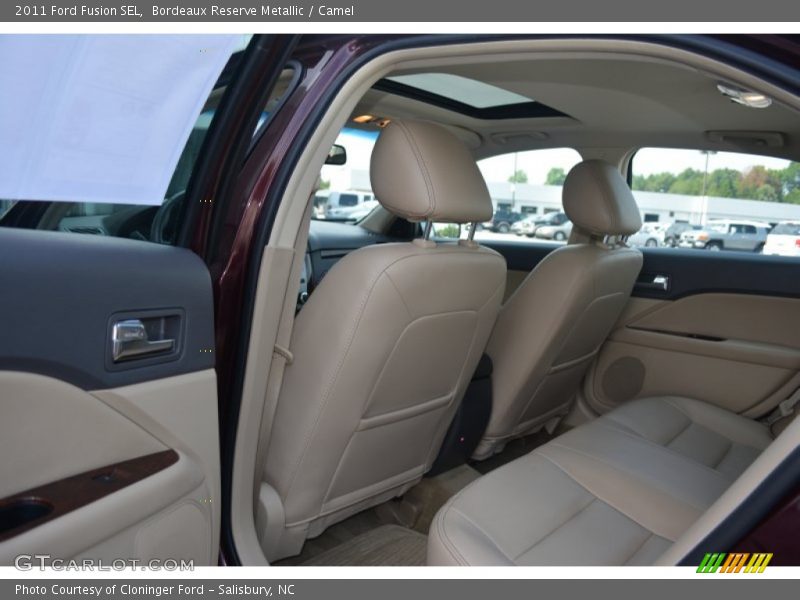 Bordeaux Reserve Metallic / Camel 2011 Ford Fusion SEL
