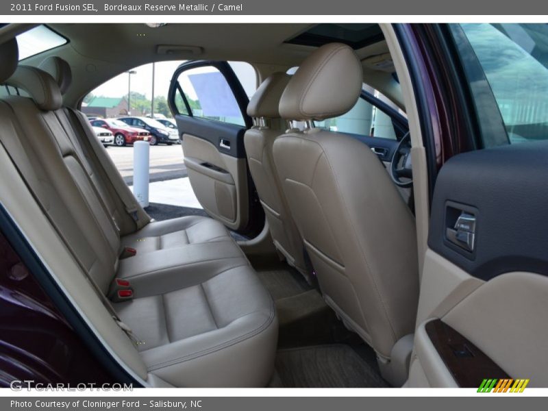 Bordeaux Reserve Metallic / Camel 2011 Ford Fusion SEL