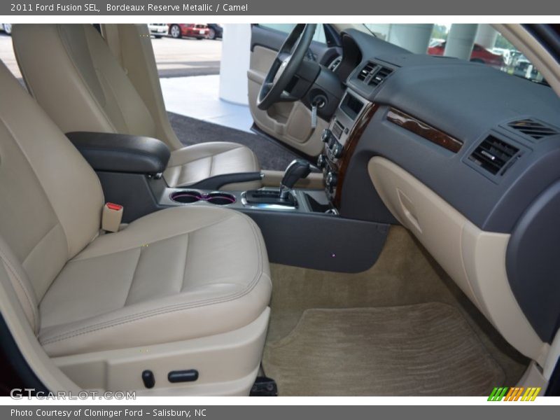 Bordeaux Reserve Metallic / Camel 2011 Ford Fusion SEL