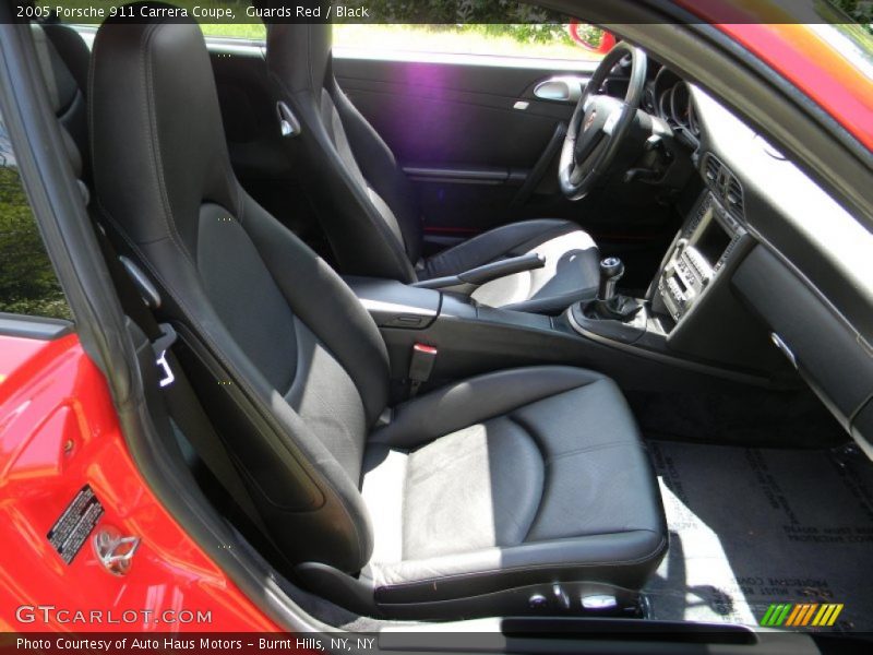 Front Seat of 2005 911 Carrera Coupe