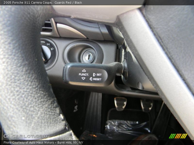 Controls of 2005 911 Carrera Coupe