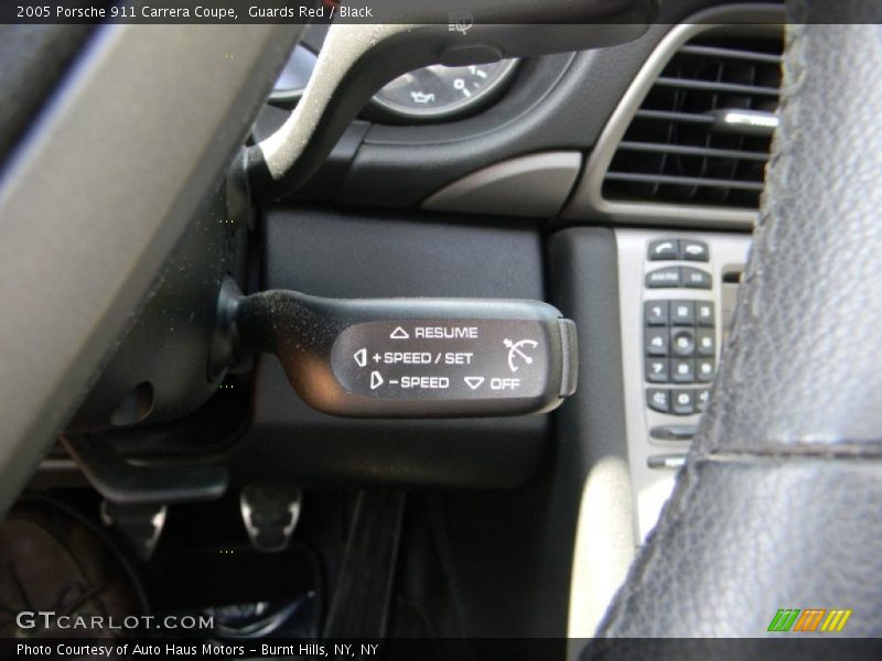 Controls of 2005 911 Carrera Coupe