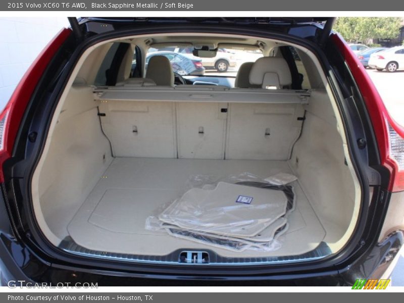  2015 XC60 T6 AWD Trunk