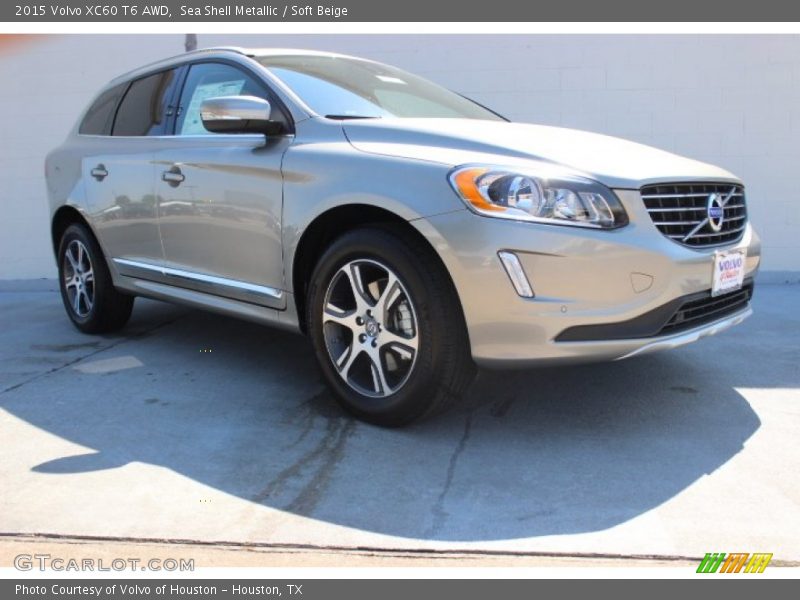 Sea Shell Metallic / Soft Beige 2015 Volvo XC60 T6 AWD