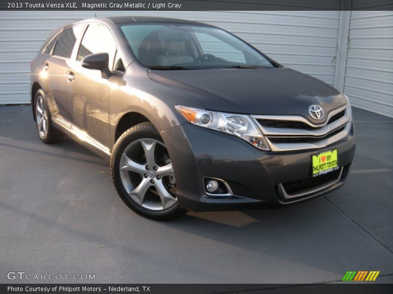 Magnetic Gray Metallic / Light Gray 2013 Toyota Venza XLE