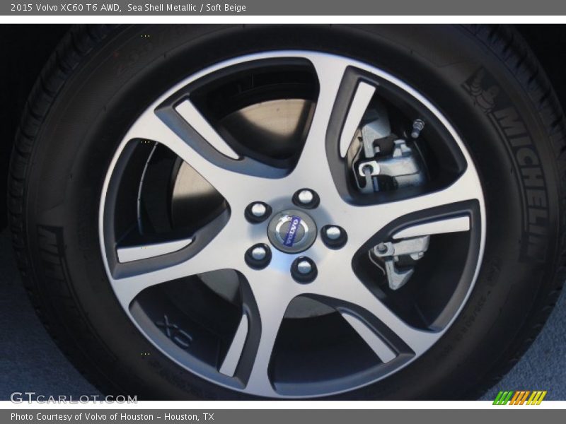 Sea Shell Metallic / Soft Beige 2015 Volvo XC60 T6 AWD