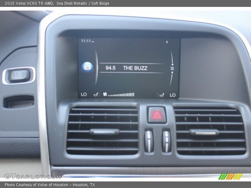 Sea Shell Metallic / Soft Beige 2015 Volvo XC60 T6 AWD