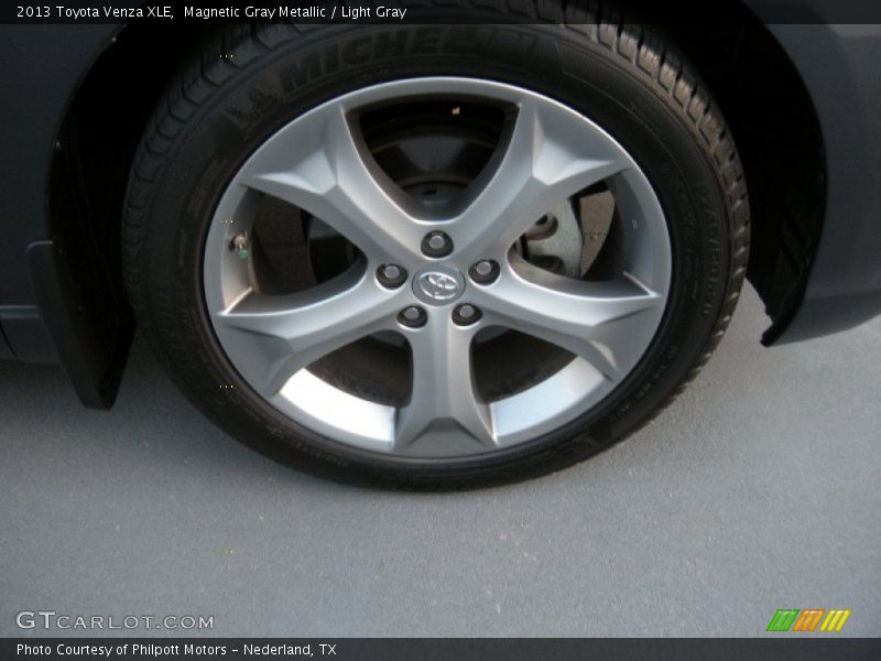 Magnetic Gray Metallic / Light Gray 2013 Toyota Venza XLE