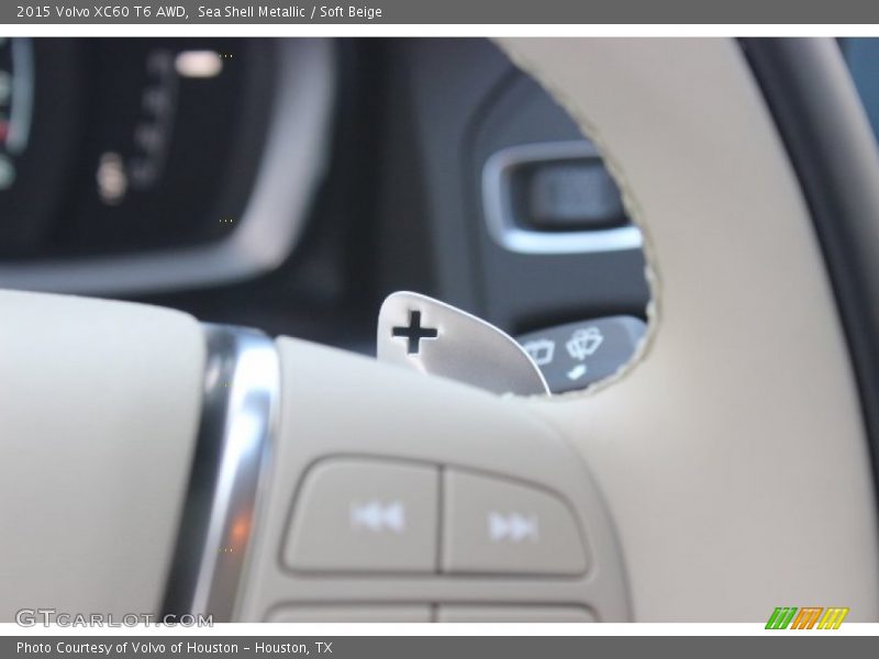 Sea Shell Metallic / Soft Beige 2015 Volvo XC60 T6 AWD