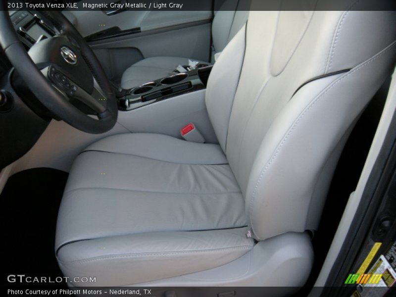 Magnetic Gray Metallic / Light Gray 2013 Toyota Venza XLE