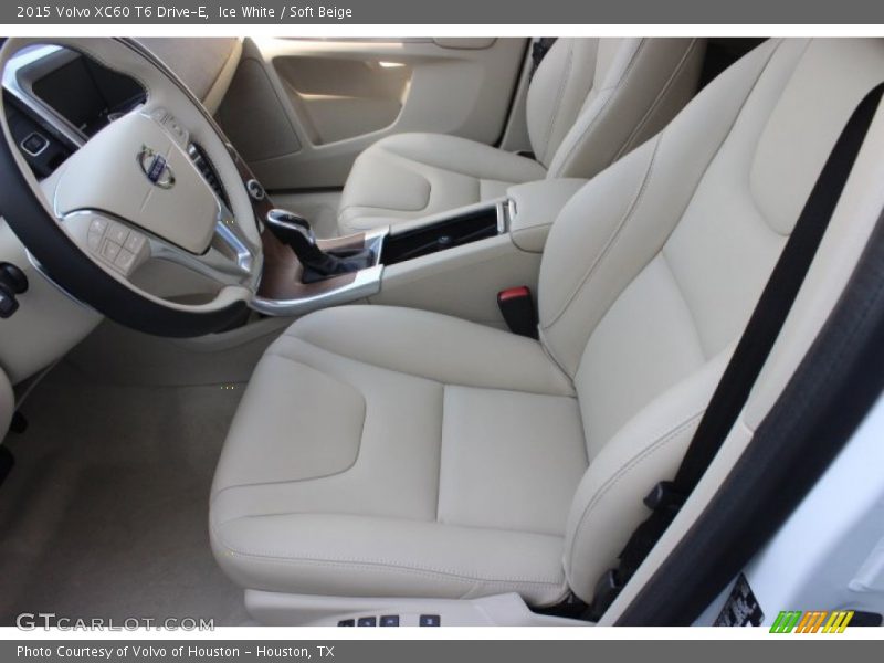 Front Seat of 2015 XC60 T6 Drive-E