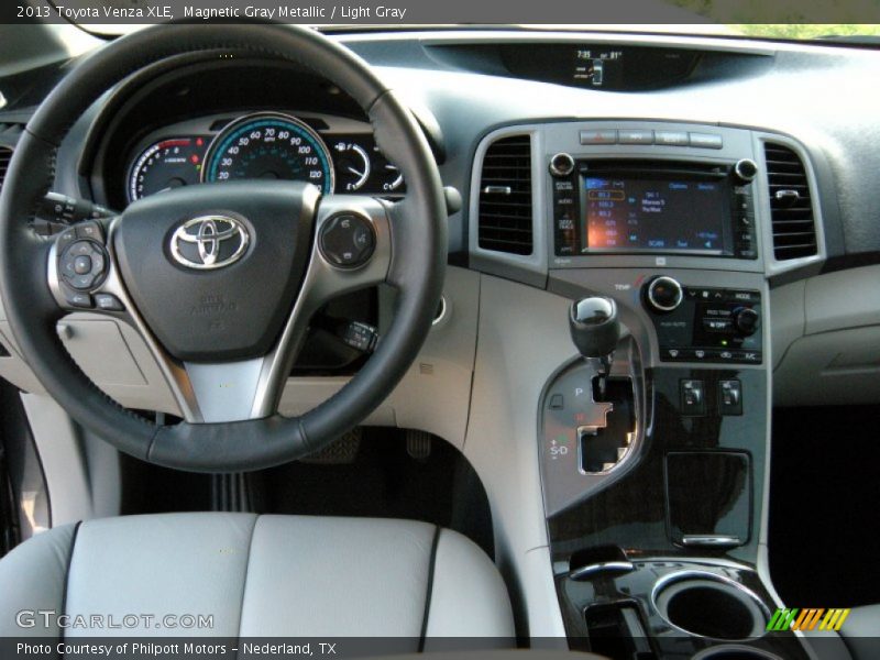 Magnetic Gray Metallic / Light Gray 2013 Toyota Venza XLE