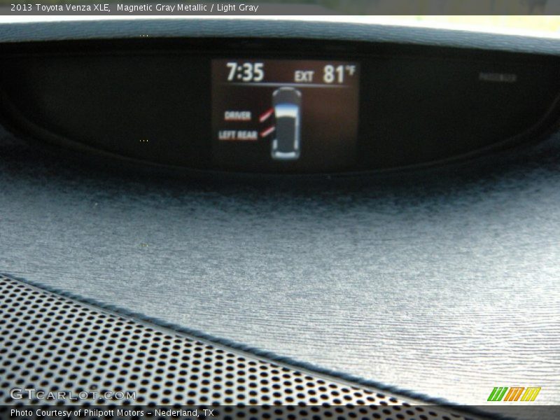 Magnetic Gray Metallic / Light Gray 2013 Toyota Venza XLE