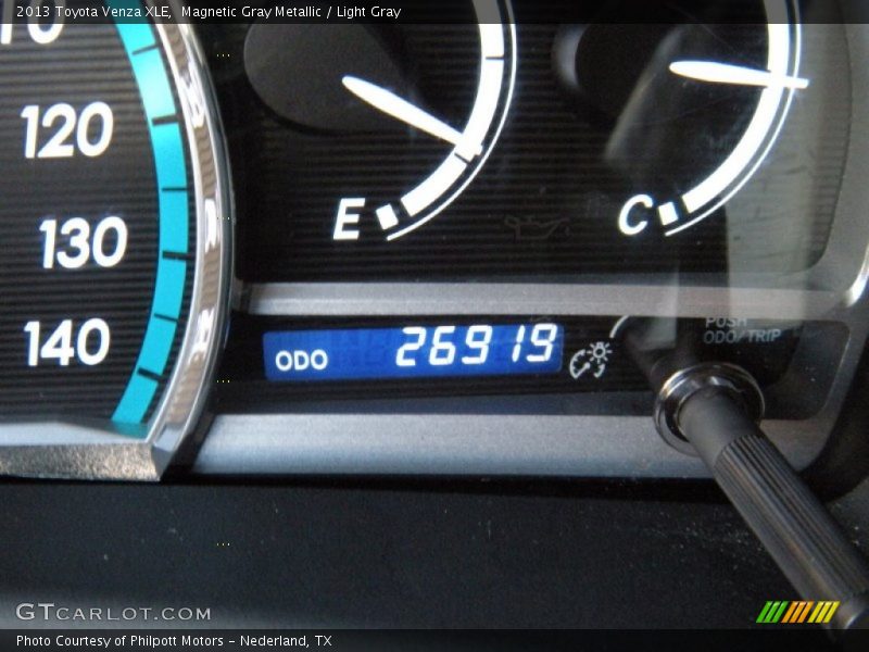 Magnetic Gray Metallic / Light Gray 2013 Toyota Venza XLE