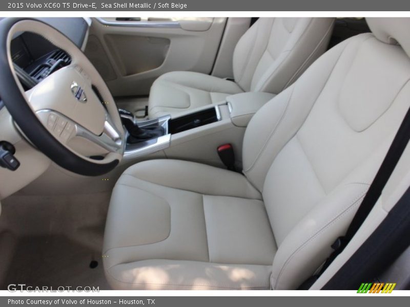 Sea Shell Metallic / Soft Beige 2015 Volvo XC60 T5 Drive-E