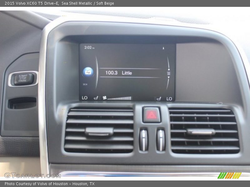 Sea Shell Metallic / Soft Beige 2015 Volvo XC60 T5 Drive-E