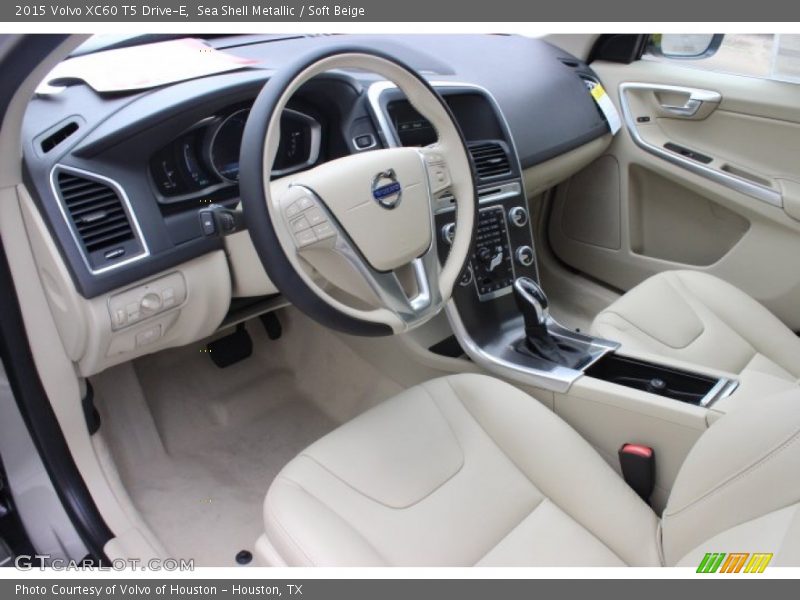 Sea Shell Metallic / Soft Beige 2015 Volvo XC60 T5 Drive-E