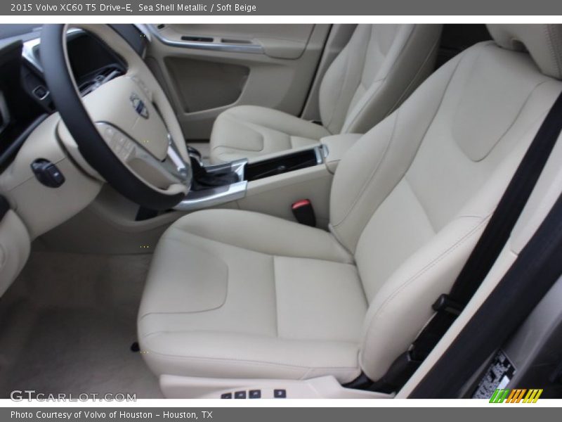 Sea Shell Metallic / Soft Beige 2015 Volvo XC60 T5 Drive-E