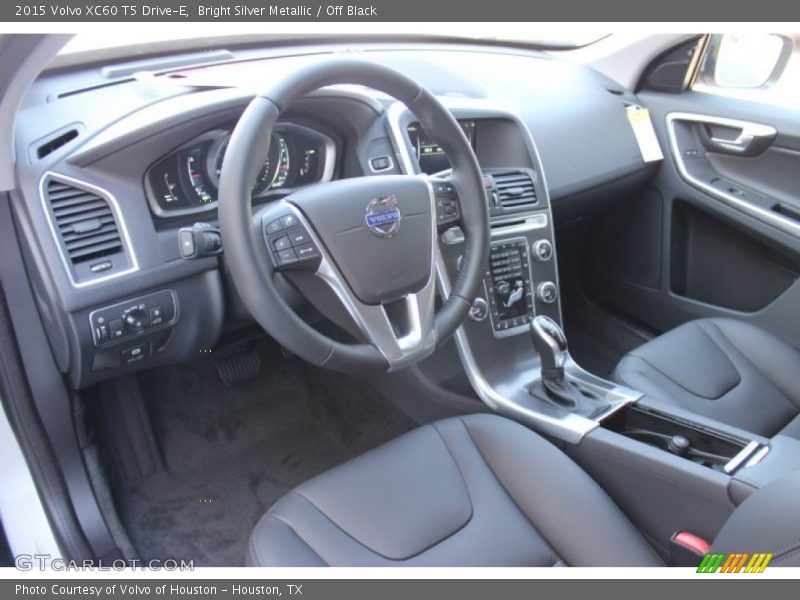 Bright Silver Metallic / Off Black 2015 Volvo XC60 T5 Drive-E
