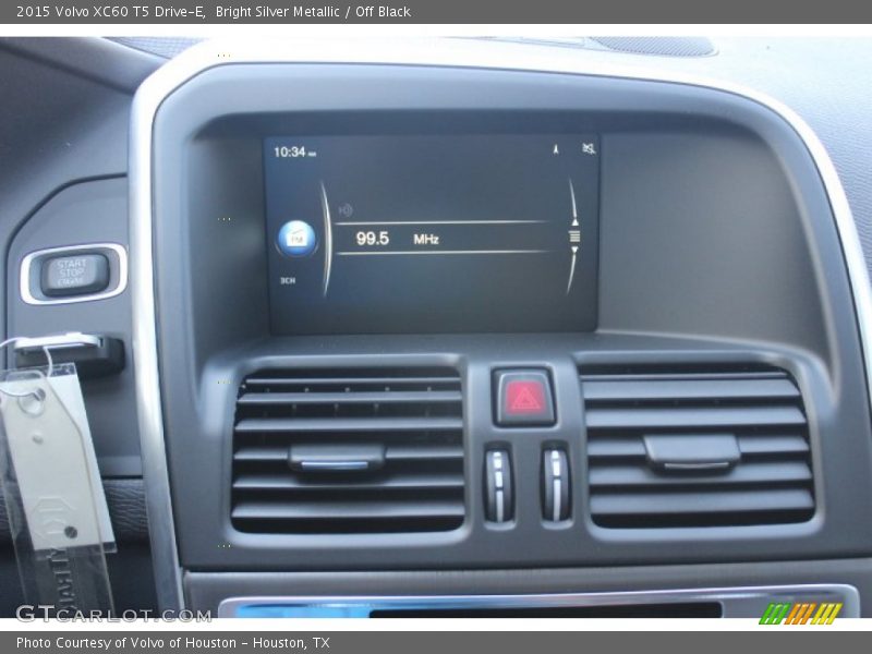 Bright Silver Metallic / Off Black 2015 Volvo XC60 T5 Drive-E