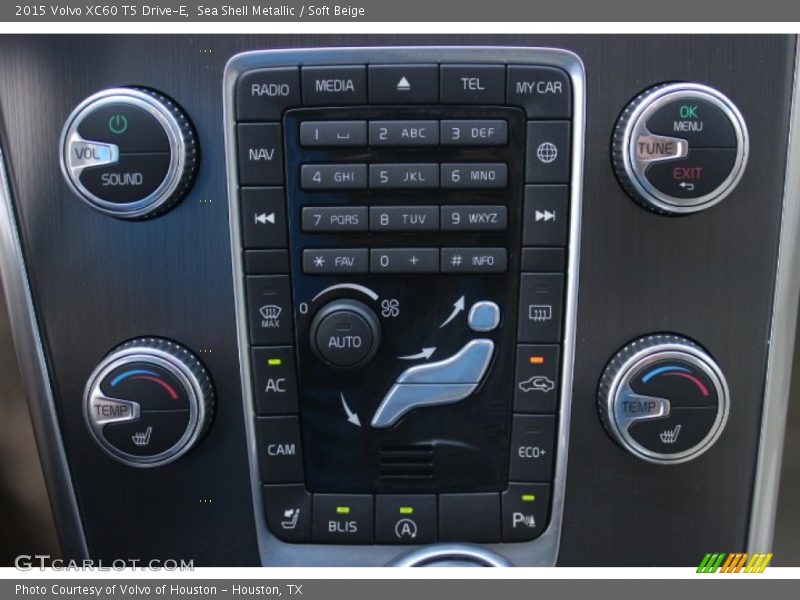 Sea Shell Metallic / Soft Beige 2015 Volvo XC60 T5 Drive-E