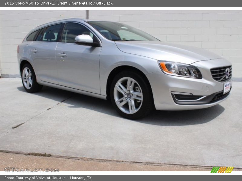 Bright Silver Metallic / Off-Black 2015 Volvo V60 T5 Drive-E
