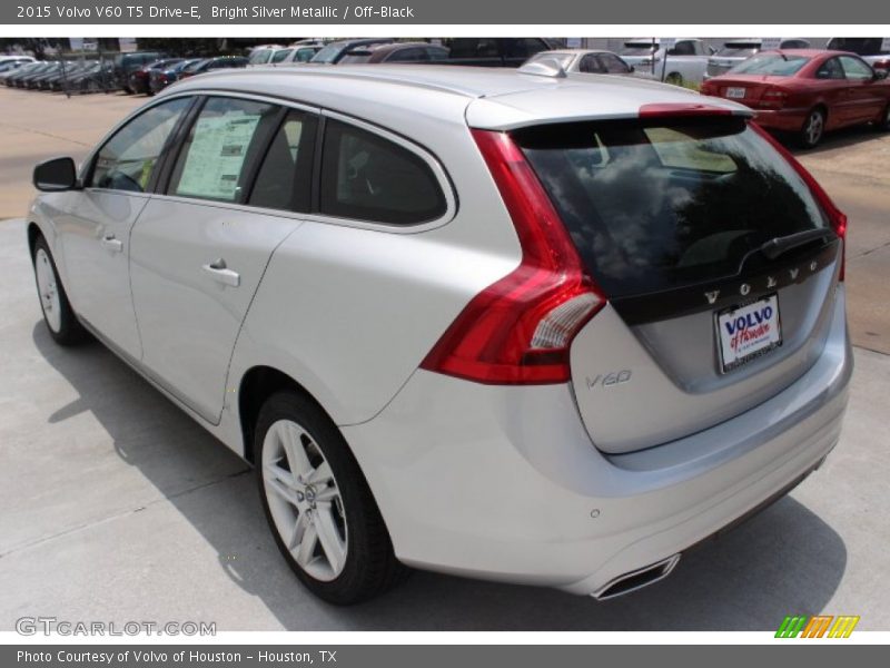 Bright Silver Metallic / Off-Black 2015 Volvo V60 T5 Drive-E