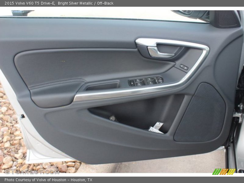 Bright Silver Metallic / Off-Black 2015 Volvo V60 T5 Drive-E