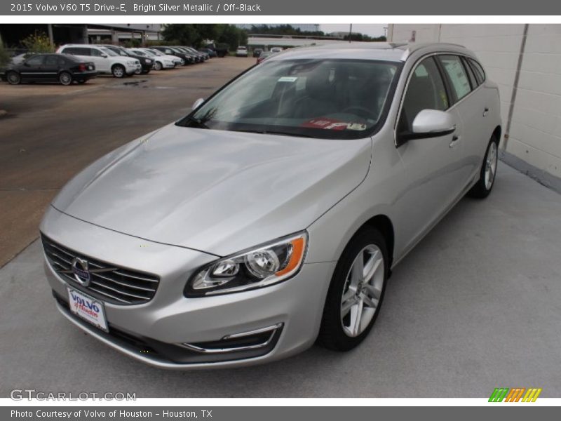 Bright Silver Metallic / Off-Black 2015 Volvo V60 T5 Drive-E