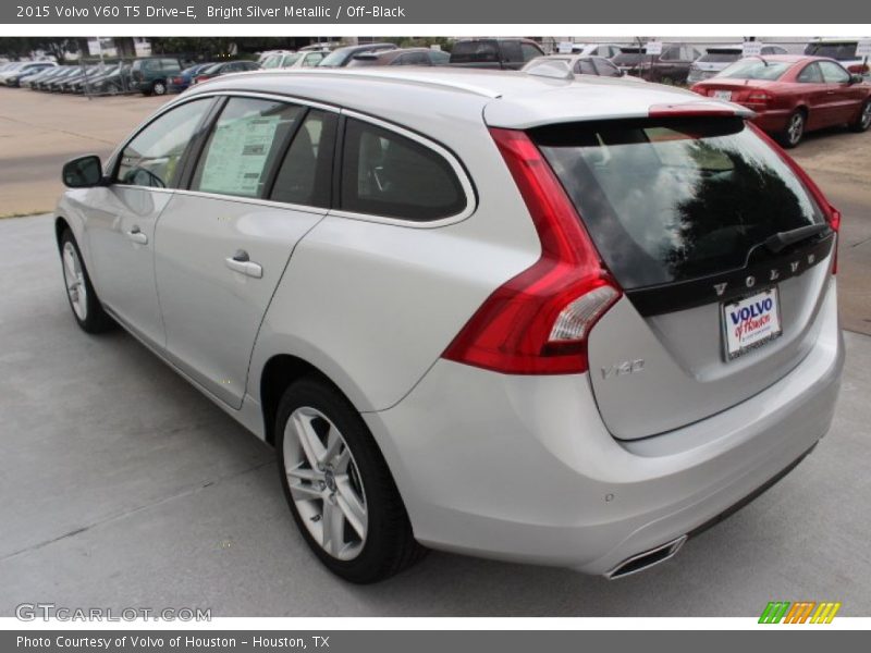 Bright Silver Metallic / Off-Black 2015 Volvo V60 T5 Drive-E