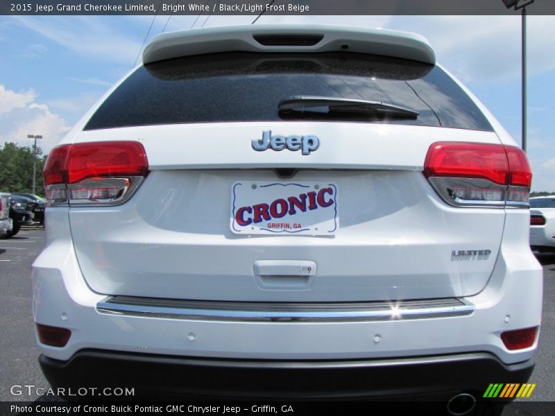 Bright White / Black/Light Frost Beige 2015 Jeep Grand Cherokee Limited