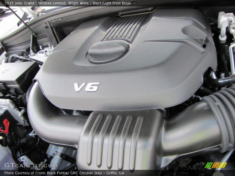 Bright White / Black/Light Frost Beige 2015 Jeep Grand Cherokee Limited