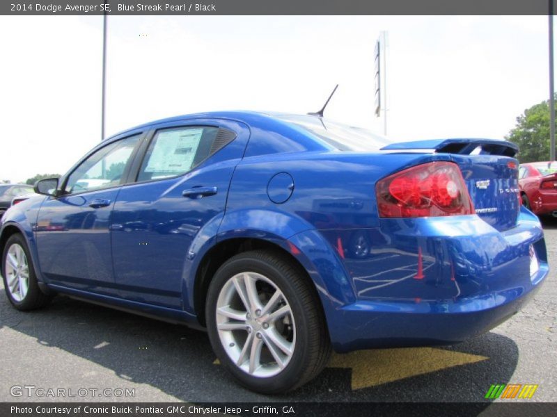 Blue Streak Pearl / Black 2014 Dodge Avenger SE