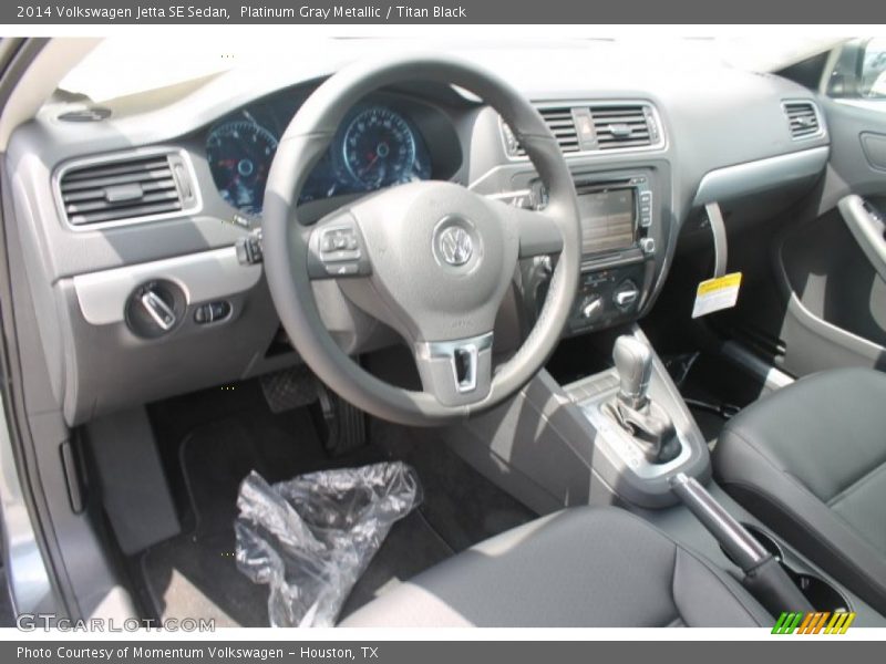 Platinum Gray Metallic / Titan Black 2014 Volkswagen Jetta SE Sedan